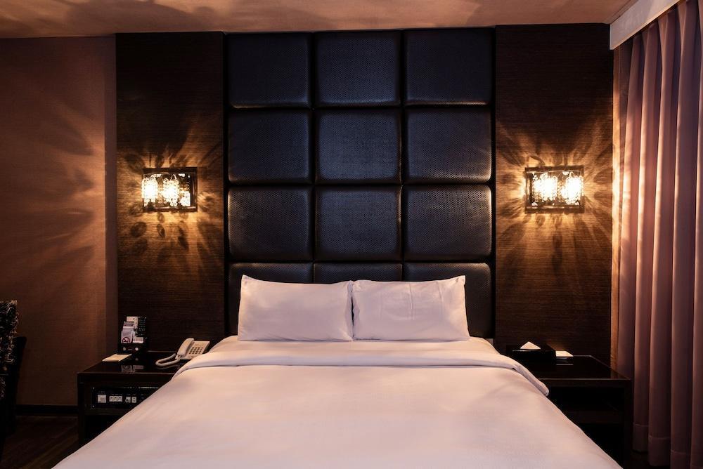 The Riverside Hotel Fashion Kaohsiung Exterior foto