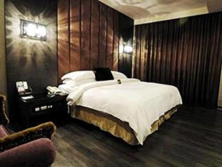 The Riverside Hotel Fashion Kaohsiung Exterior foto